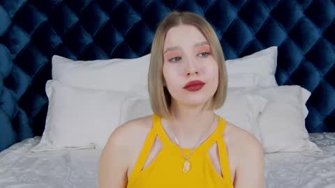 LiliLinn online show from 02/21/25, 12:06