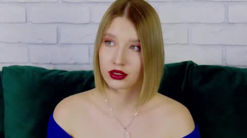 LiliLinn online show from 02/24/25, 12:37