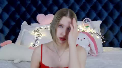 LiliLinn online show from 03/03/25, 04:25