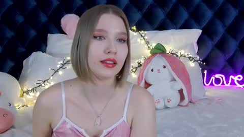 LiliLinn online show from 03/03/25, 10:38