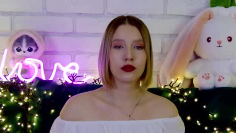 LiliLinn online show from 03/04/25, 11:19