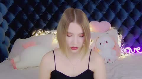 LiliLinn online show from 03/08/25, 04:56