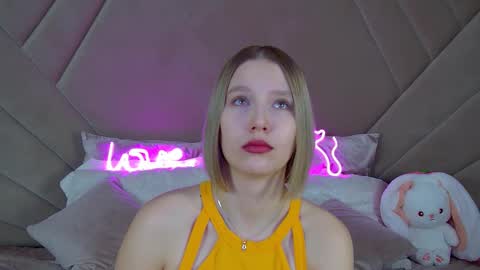 LiliLinn online show from 03/11/25, 04:54