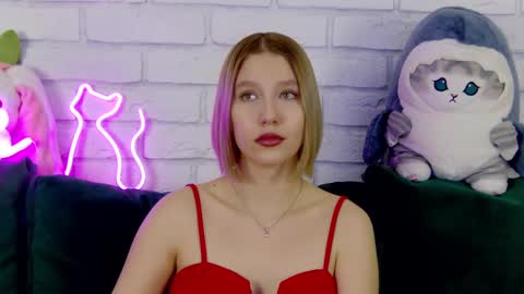 LiliLinn online show from 03/12/25, 05:02