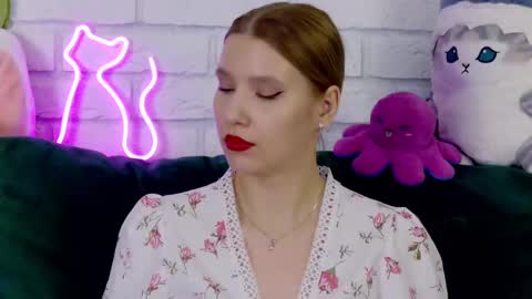 LiliLinn online show from 03/12/25, 02:23