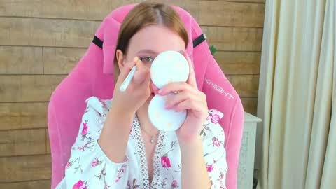 LiliLinn online show from 09/09/25, 05:18