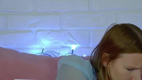 LiliLinn online show from 09/30/25, 04:39