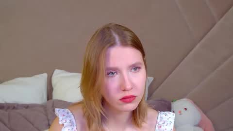 LiliLinn online show from 01/16/26, 05:11