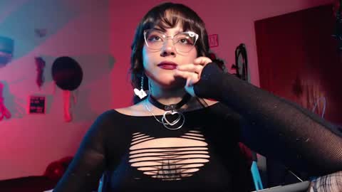 Molly online show from 12/11/24, 01:37