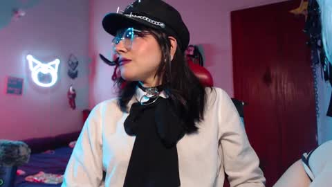 Molly online show from 01/31/25, 01:43