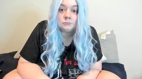 Snapshot of lilimariexx chatting on 10/21/25, 04:46 Lili Marie online show from 10/21/25, 04:46