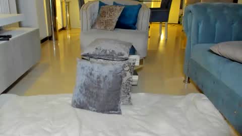 Lili  online show from 03/12/26, 01:01