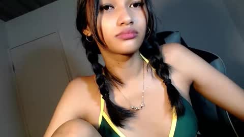 Chloe online show from 02/04/26, 02:12