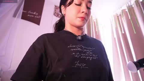 Snapshot of lilith__rosse chatting on 07/13/26, 06:33 Lilith Rosse online show from 07/13/26, 06:33