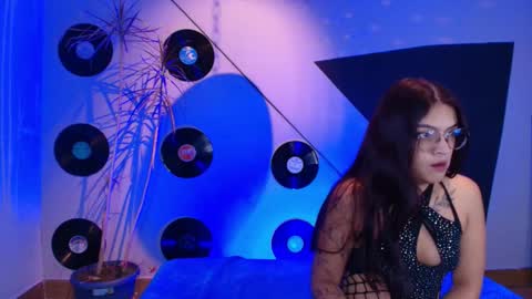 Lilith and Khloe  online show from 01/09/26, 11:13