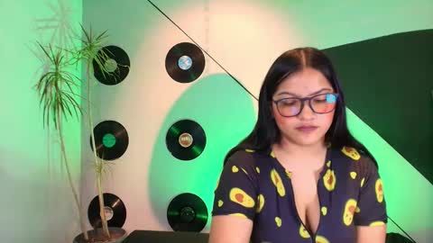 Lilith and Khloe  online show from 02/24/26, 11:30