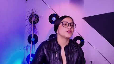 Snapshot of lilith_black_1 chatting on 03/19/26, 11:25 Lilith and Khloe online show from 03/19/26, 11:25