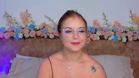 Lilith Bonheur online show from 03/22/26, 02:04