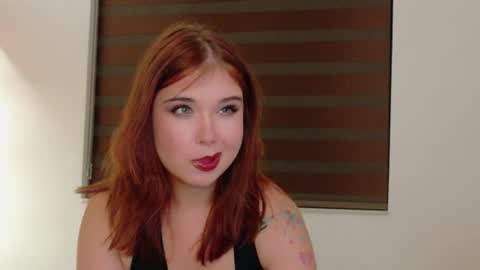 Snapshot of lilith_bonheur chatting on 07/11/26, 07:27 Lilith Bonheur online show from 07/11/26, 07:27