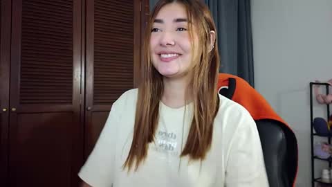 Lilith online show from 10/24/25, 04:31