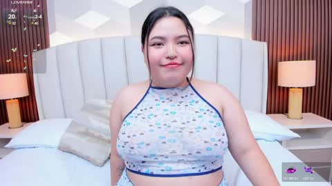 Snapshot of lilith_hills_ chatting on 01/21/25, 01:29 Ashley online show from 01/21/25, 01:29