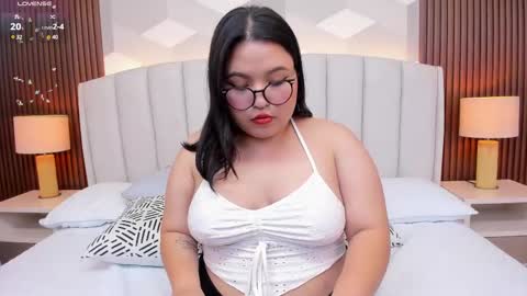 Snapshot of lilith_hills_ chatting on 03/04/25, 03:11 Ashley online show from 03/04/25, 03:11