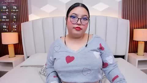 Snapshot of lilith_hills_ chatting on 03/07/25, 02:04 Ashley online show from 03/07/25, 02:04