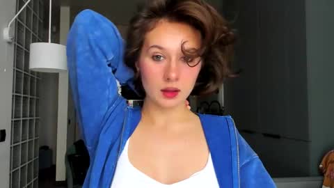 Snapshot of lilith_lutherlow chatting on 09/30/25, 01:16 lilith online show from 09/30/25, 01:16