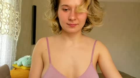Snapshot of lilith_lutherlow chatting on 05/17/26, 11:06 lilith online show from 05/17/26, 11:06