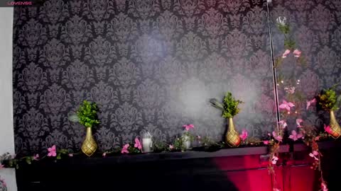 Lilith Patton  online show from 12/24/24, 04:00