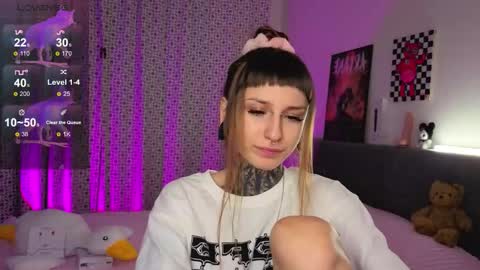 lilith_poison online show from 11/13/25, 06:07