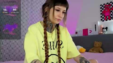 lilith_poison online show from 01/17/26, 06:11