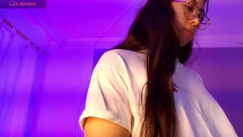 Lilith  online show from 12/02/25, 02:45