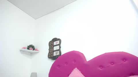 Lilith Smith online show from 02/08/25, 06:54