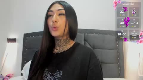 Snapshot of lilith_thompson chatting on 10/12/25, 05:06 lilith_thompson online show from 10/12/25, 05:06