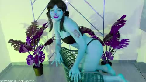 LILITH 200 LIKES   Thursday Clown Costume M online show from 11/27/25, 10:12