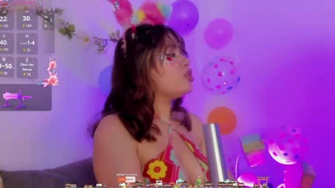 L I L I  online show from 03/31/26, 07:36