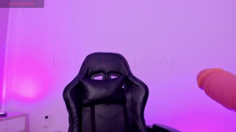 L I L I  online show from 04/13/26, 08:47