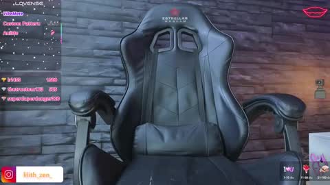 Snapshot of lilith_zen chatting on 02/28/25, 09:25 LILITH ZEN online show from 02/28/25, 09:25