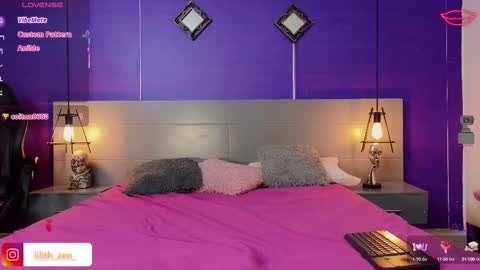 Snapshot of lilith_zen chatting on 03/07/25, 03:19 LILITH ZEN online show from 03/07/25, 03:19