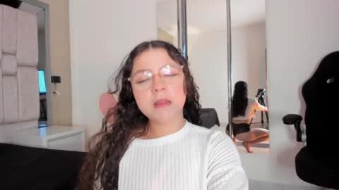 Snapshot of lilithbloom7 chatting on 05/07/26, 04:07 Welcome to Lilith room online show from 05/07/26, 04:07