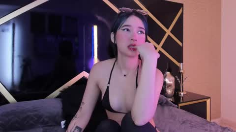 Snapshot of lilithcary chatting on 01/09/25, 12:25 Lilith online show from 01/09/25, 12:25