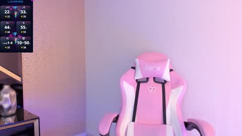 Snapshot of lilithcary chatting on 02/22/25, 11:35 Lilith online show from 02/22/25, 11:35