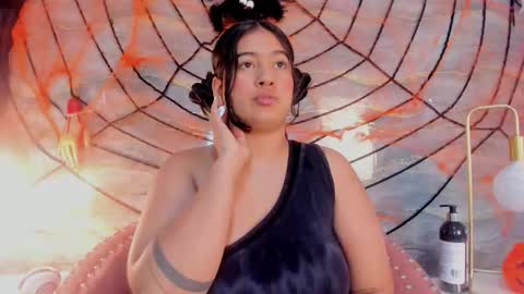 lilithcb_ online show from 10/18/25, 09:59