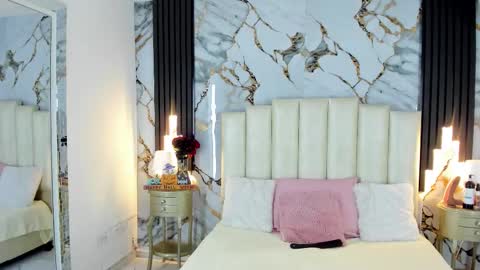 Lilith  online show from 10/22/25, 04:57