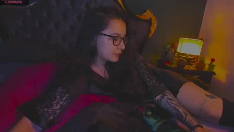 lilithmystic01 online show from 10/23/25, 01:54