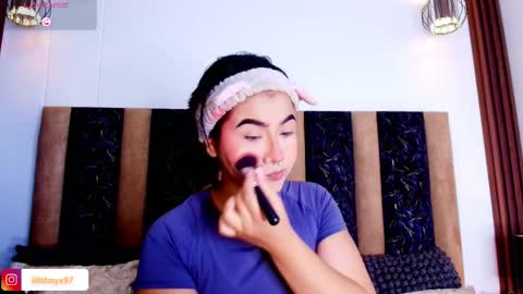 lilithnyx_x online show from 05/17/26, 03:41