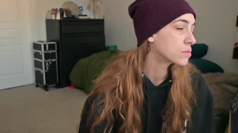 Snapshot of lilithoftrees chatting on 12/09/24, 04:05 L online show from 12/09/24, 04:05