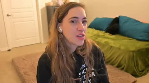 Snapshot of lilithoftrees chatting on 02/20/25, 01:08 L online show from 02/20/25, 01:08