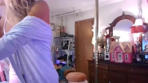 Lilithohfish online show from 02/10/26, 06:56